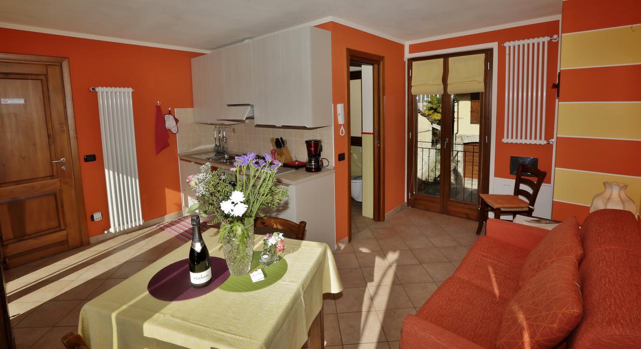 Casale Fe-Wo - Appartamenti Con Vista Lago Cannero Riviera Εξωτερικό φωτογραφία